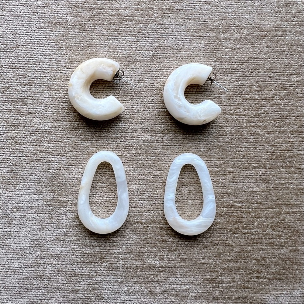 Carved Earring Set - Picture 2 of 3